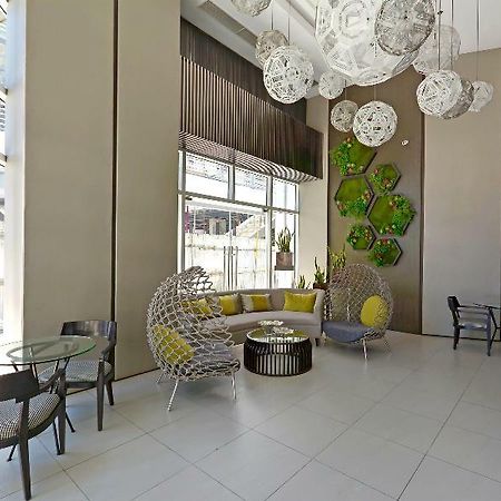 Currency Serviced Suites Pasig City Buitenkant foto