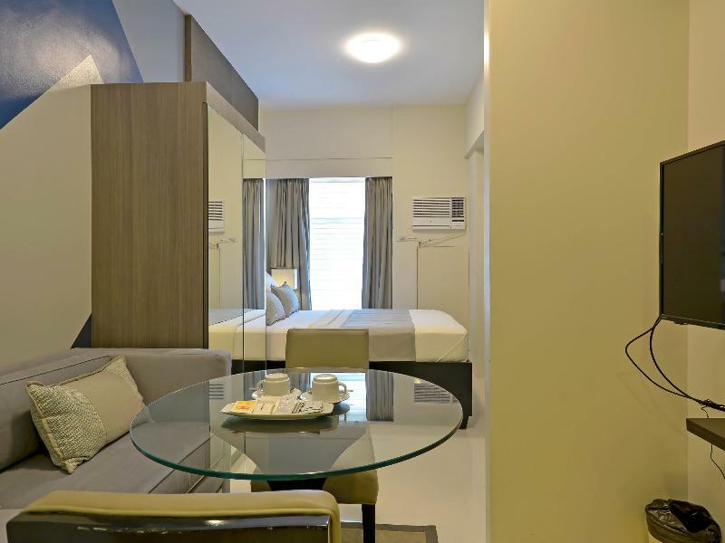 Currency Serviced Suites Pasig City Buitenkant foto