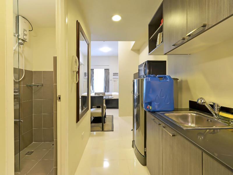 Currency Serviced Suites Pasig City Buitenkant foto