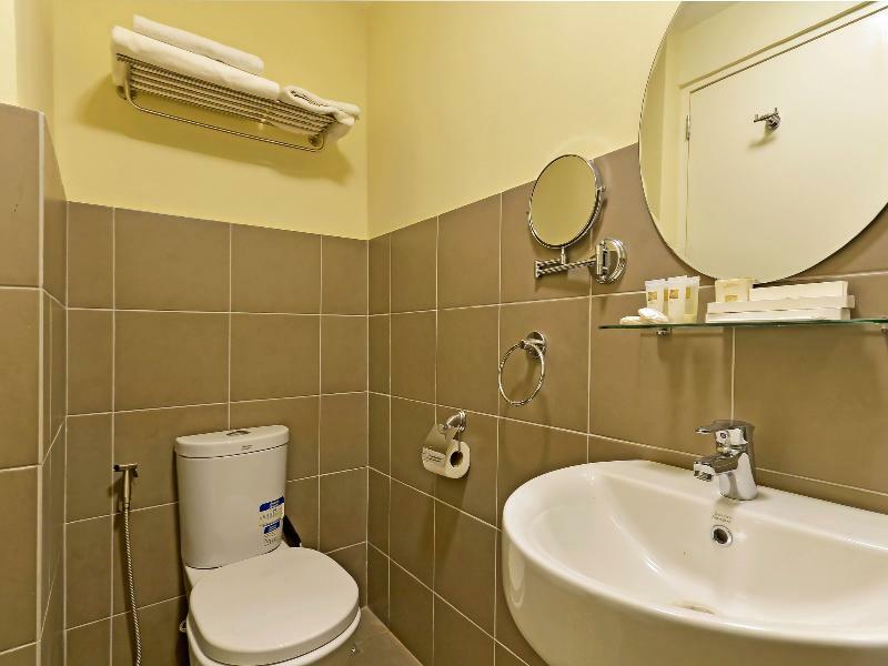 Currency Serviced Suites Pasig City Buitenkant foto