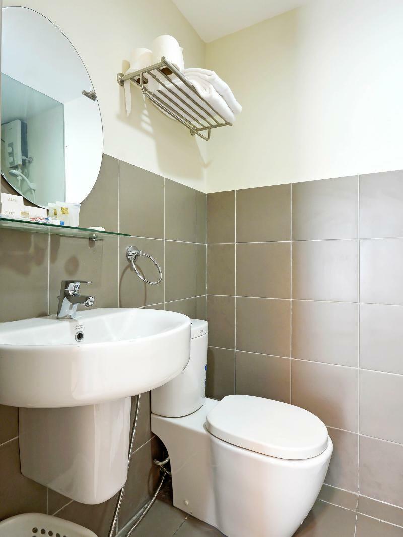 Currency Serviced Suites Pasig City Buitenkant foto